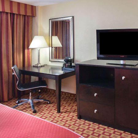 Super 8 By Wyndham Chicago Northlake O'Hare South Dış mekan fotoğraf