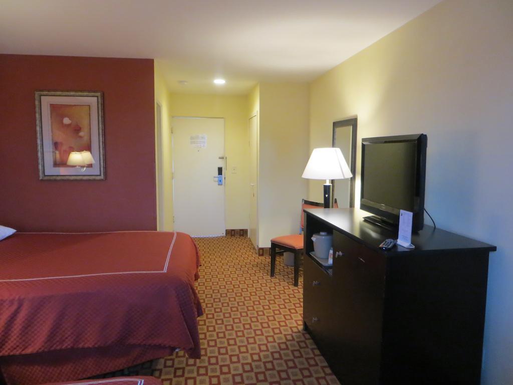 Super 8 By Wyndham Chicago Northlake O'Hare South Oda fotoğraf