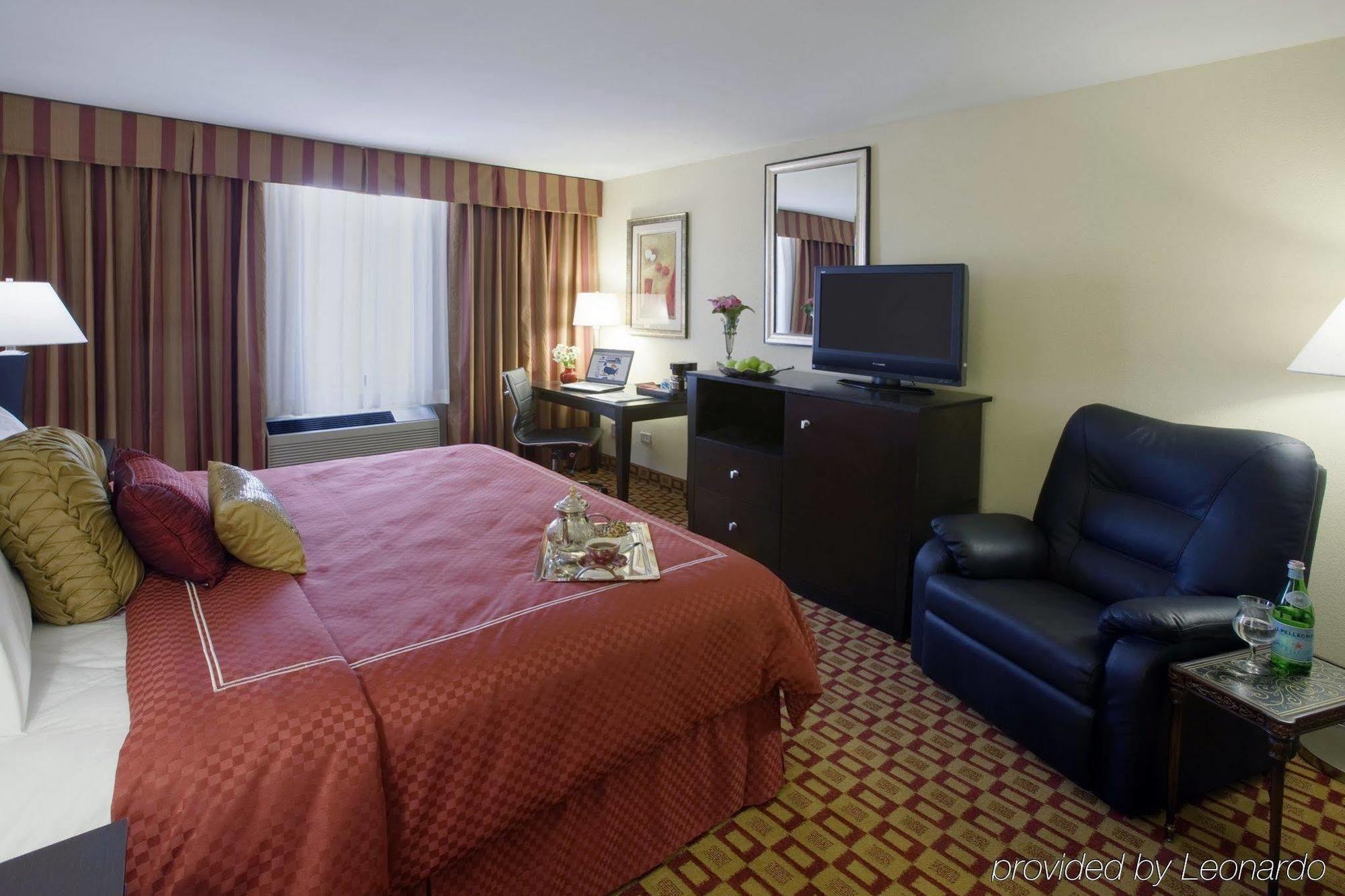 Super 8 By Wyndham Chicago Northlake O'Hare South Dış mekan fotoğraf